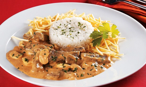 Strogonoff de carne