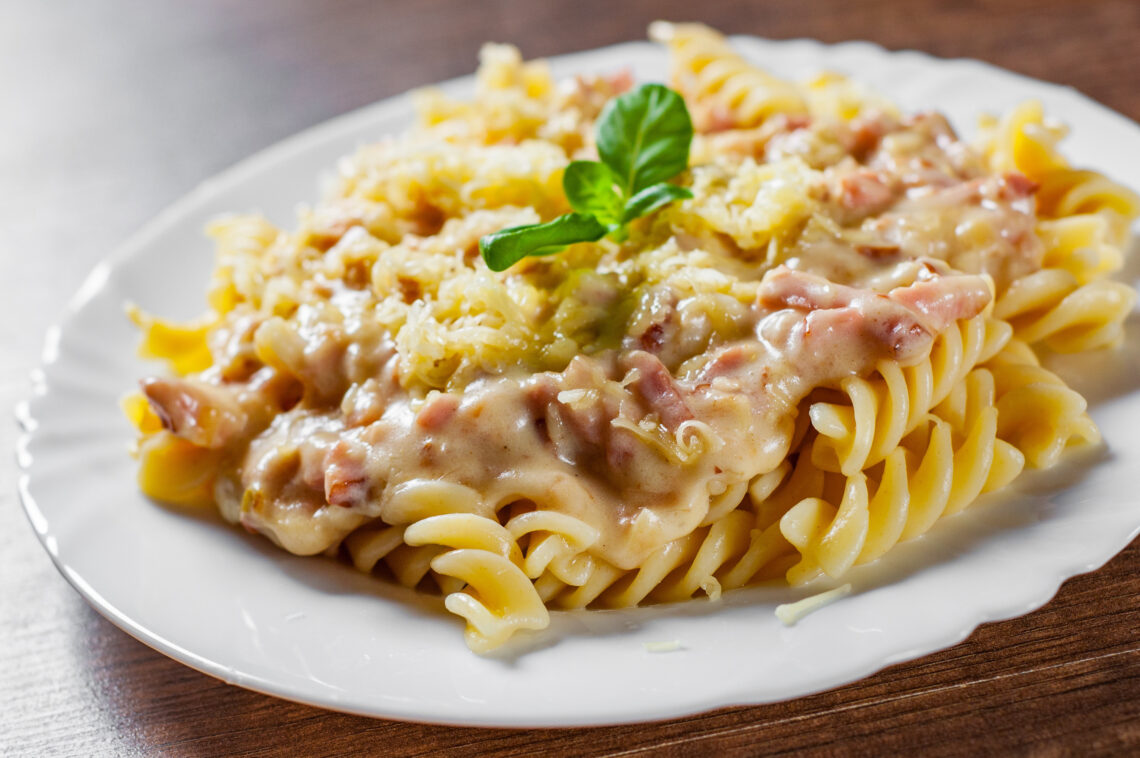 Macarrão Parafuso com Molho Cremoso